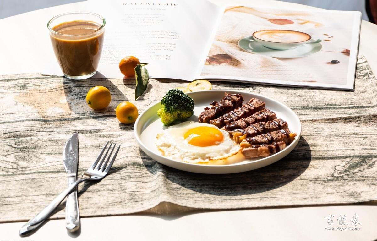 西餐的講究有哪些?帶孩子去吃,不要傻傻地喝檸檬水了